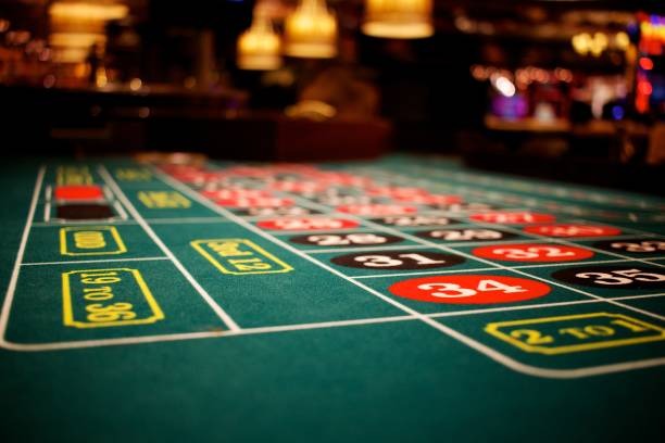 Live-dealer tables Live blackjack and roulette tables on guci bet